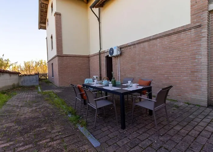 Βίλα Alma Wine & Soul Wonderful View Castiglione Tinella